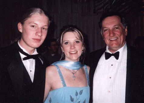 Derek, Susan, and Susan's father Dick Tedeschi at the 2000 Grammy awards