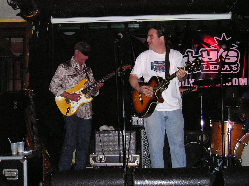 Barry and Pete.  Sully's 07.23.06.