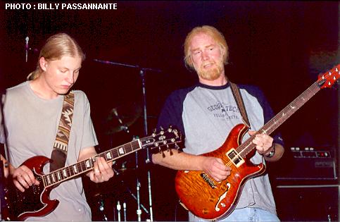 DEREK AND JIMMY COULDN'T HAVE PLAYED BETTER THIS NIGHT, JUNE 22 2000 AT NEW YORKS IRVING PLAZA !