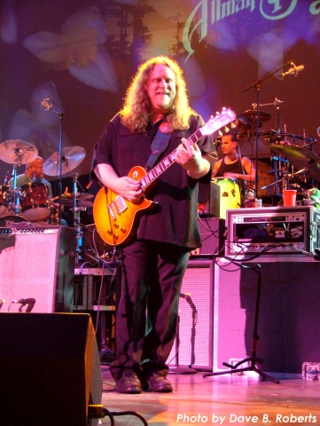 Warren Haynes (picture 2) in Charlotte, NC. Photo by Dave B. Roberts October 2, 2004