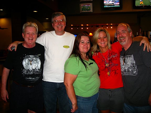 Jack, Rowland, Lana, Lee Ann, Lefty!

I love this picture!! :-)