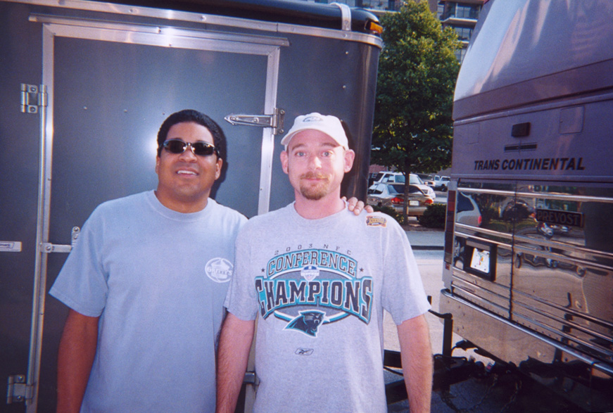 Ran into Oteil outside the Fox Theatre on August 25, 2004.  What a great run, I enjoyed all three shows, wow!