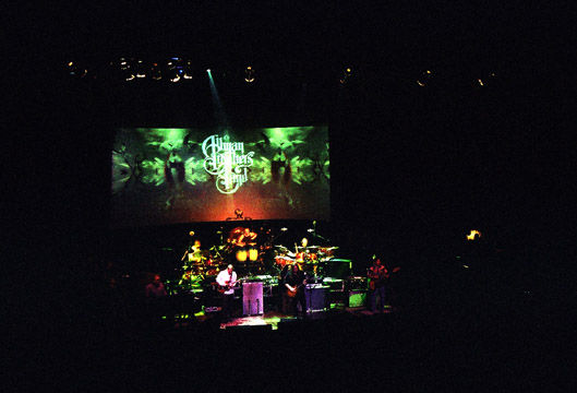 beacon theatre
march 22, 2004
photo: kevin r. papa